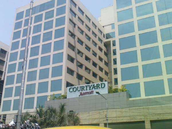 Courtyard by Marriott|Teynampet chennai. destination venue Ac Banquet Hall    Convention Centre Mini hall Outdoor district 
